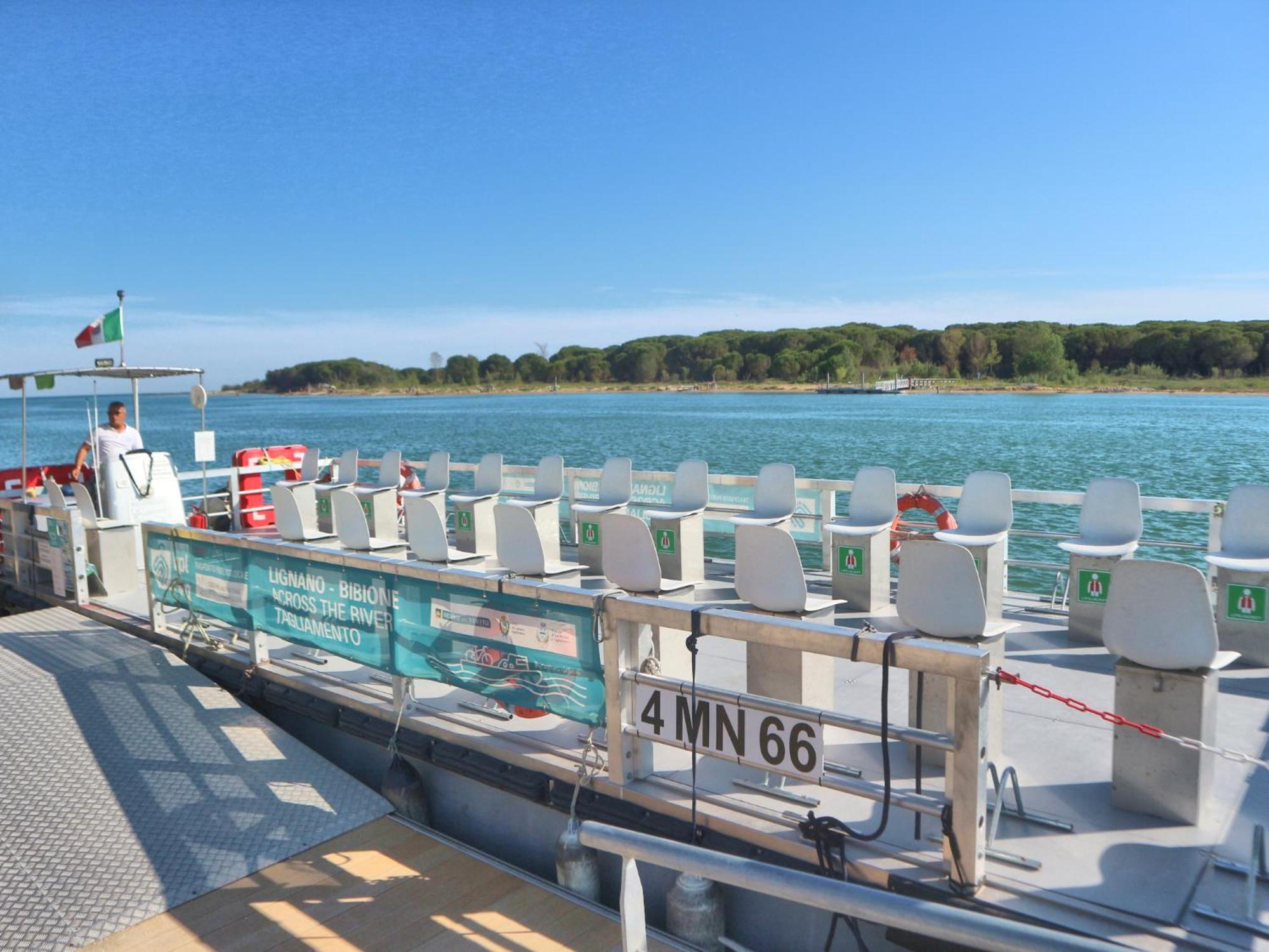 Viviana Apartment Lignano Sabbiadoro Ngoại thất bức ảnh